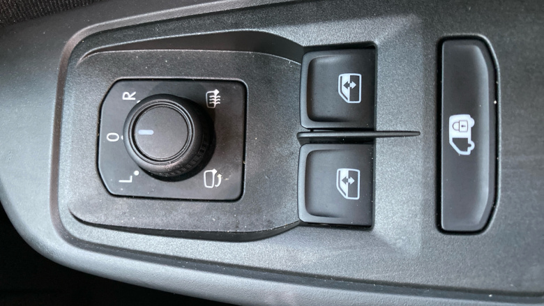 Ford Transit Connect 250 L2 Petrol 1.5 EcoBoost PHEV 150 Limited Van Auto